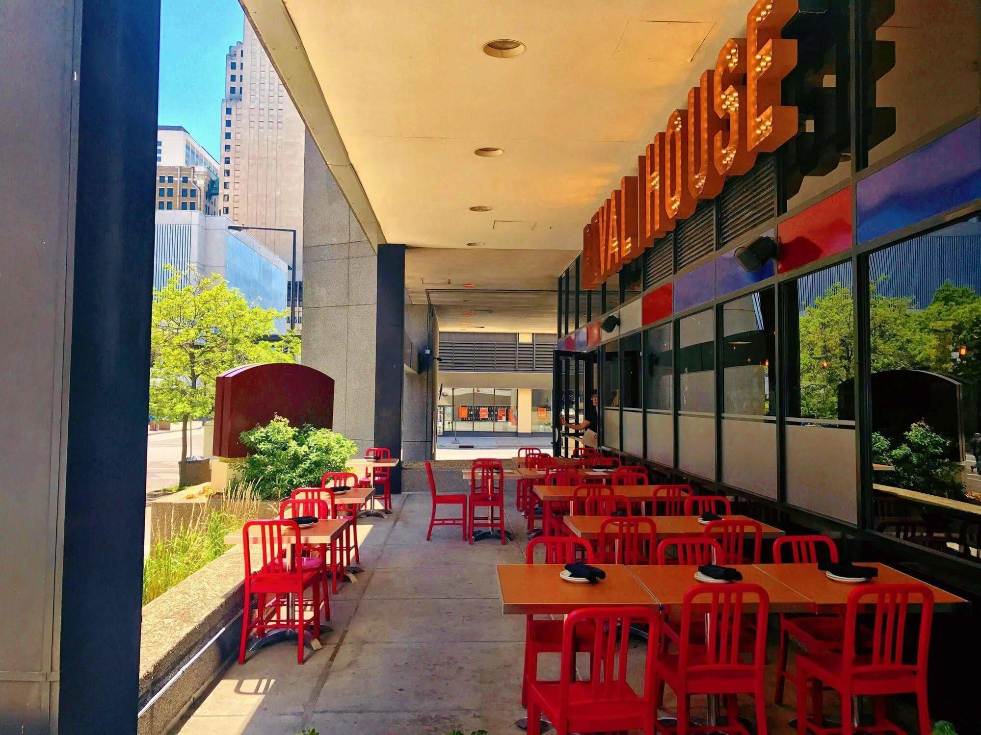 Doubletree By Hilton St Paul Downtown Saint Paul Exterior foto